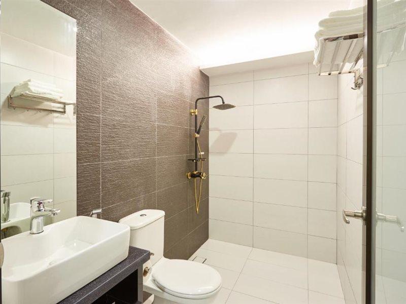 Dream Luxury Hotel Muar Extérieur photo