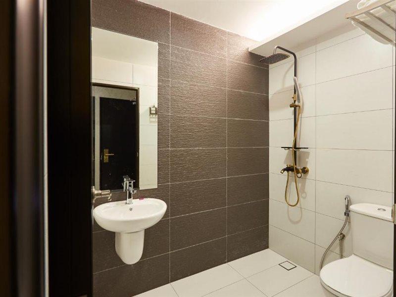 Dream Luxury Hotel Muar Extérieur photo