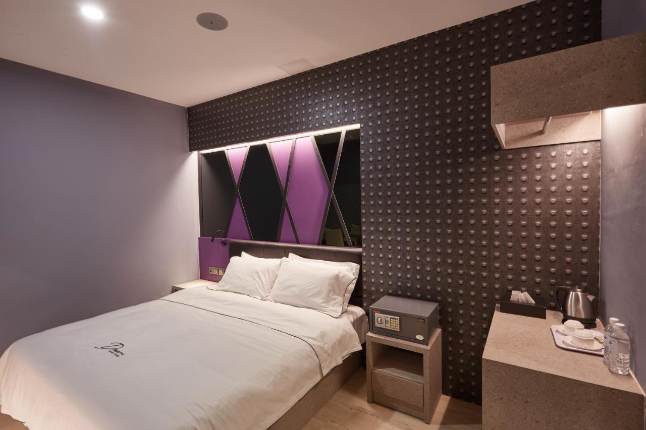 Dream Luxury Hotel Muar Extérieur photo