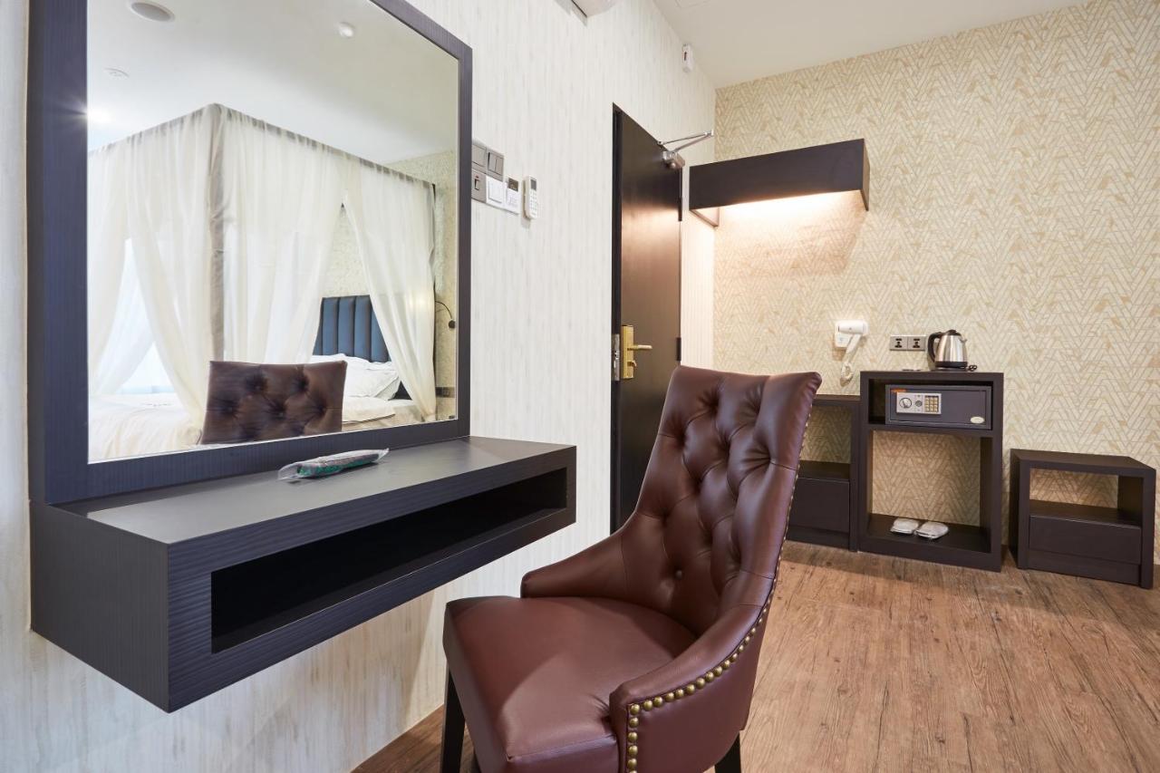 Dream Luxury Hotel Muar Extérieur photo