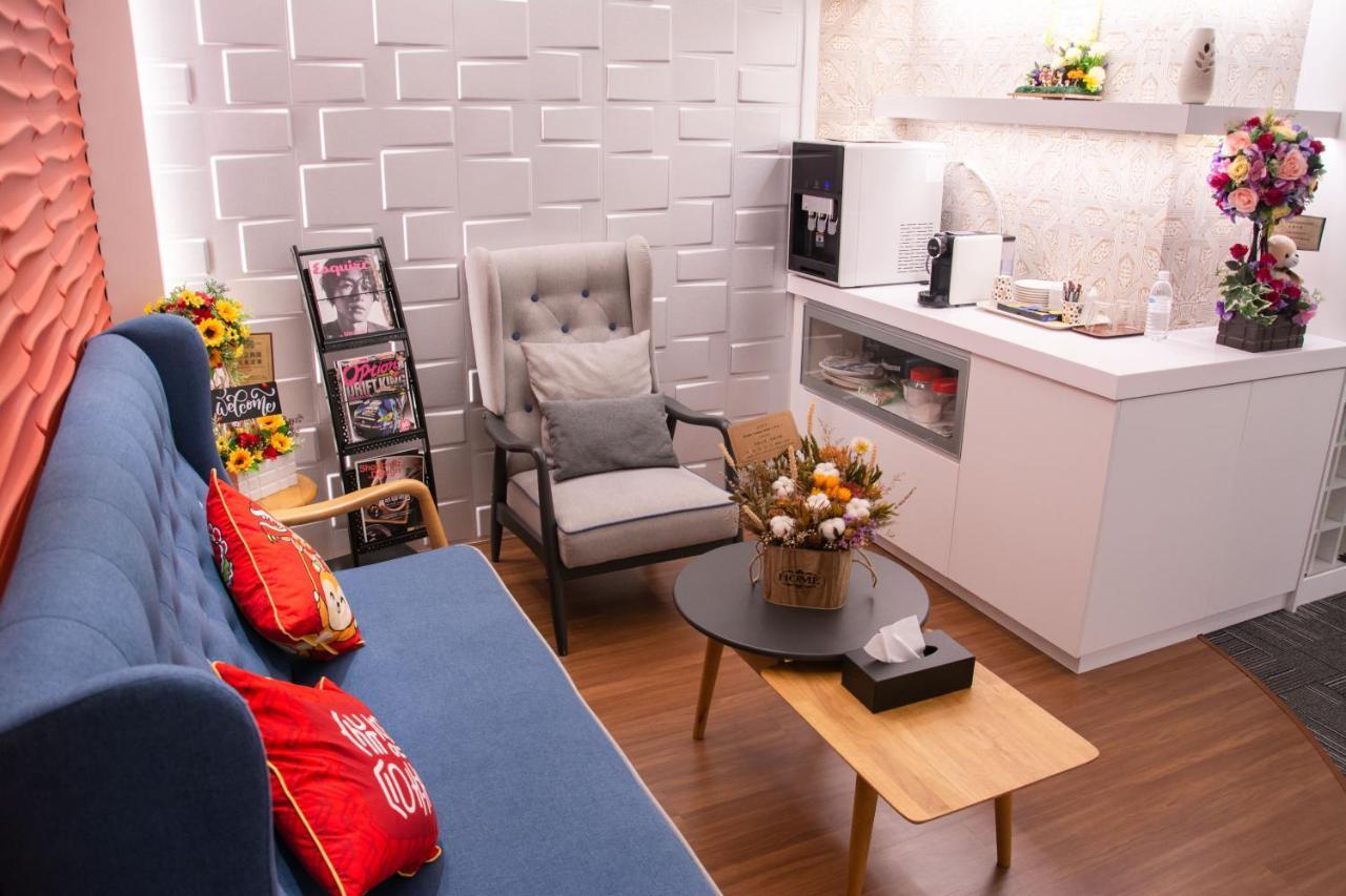Dream Luxury Hotel Muar Extérieur photo